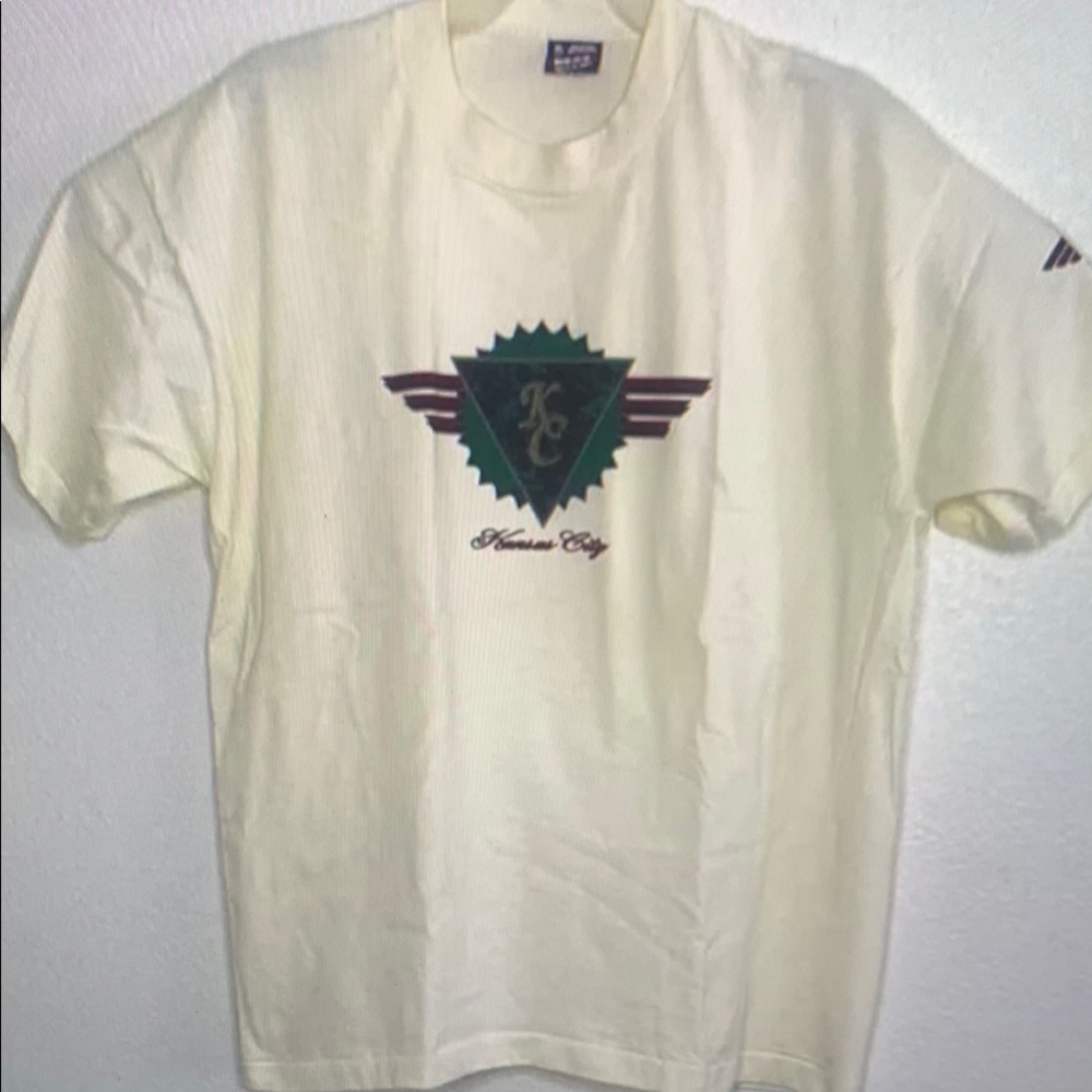 Fruit of the Loom Ivory Graphic Short Sleeve Tee